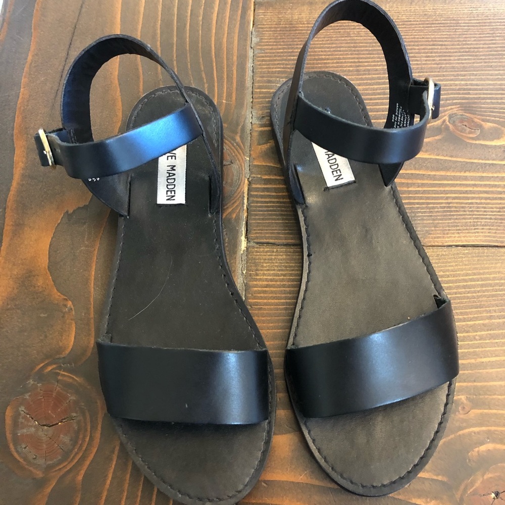 Donddi Steve Madden Sandal